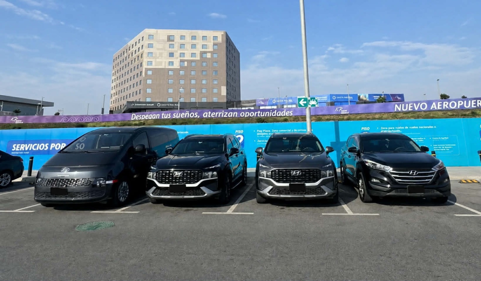 Flota Airport Taxi Green